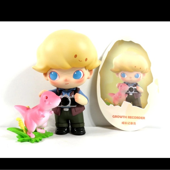 POP MART DIMOO JURASSIC WORLD FIGURE- GROWTH RECORDER 🦖🦕📸 - Picture 2 of 2